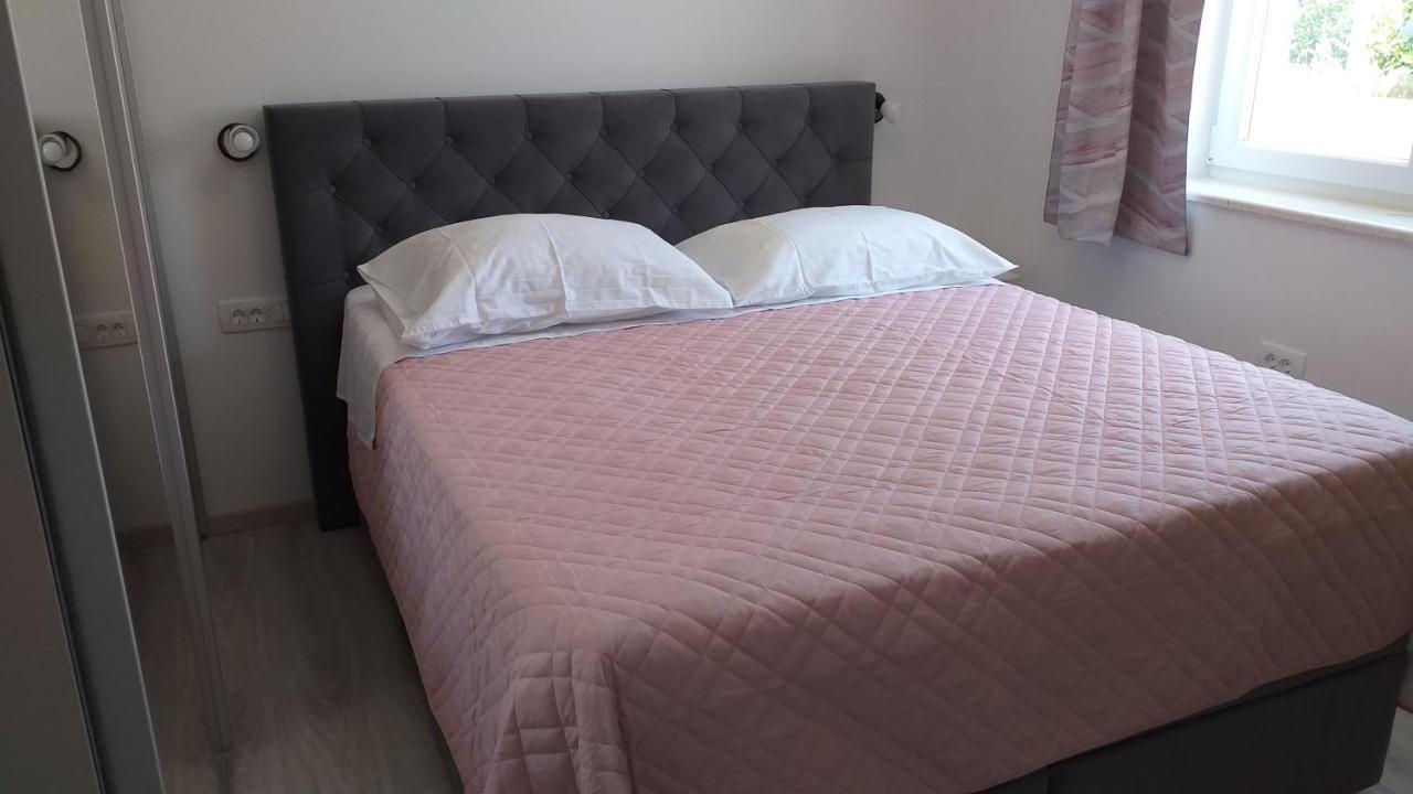 Apartman Karla Lastovo Exterior foto