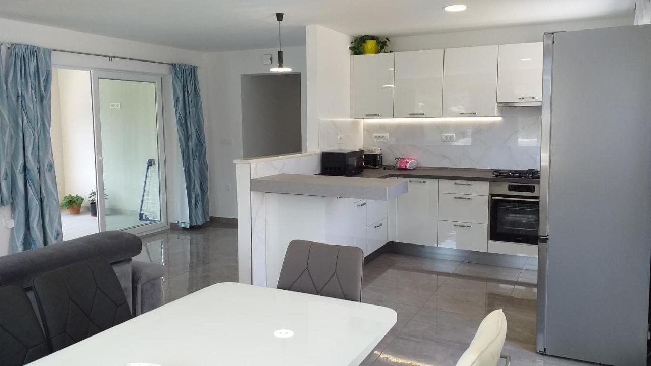 Apartman Karla Lastovo Exterior foto